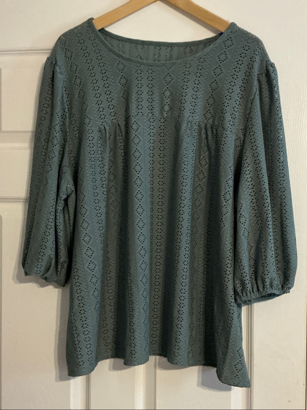 🎉 3 for $15🎉 SHEIN Eyelet Pintuck Tunic in Dusty Sage